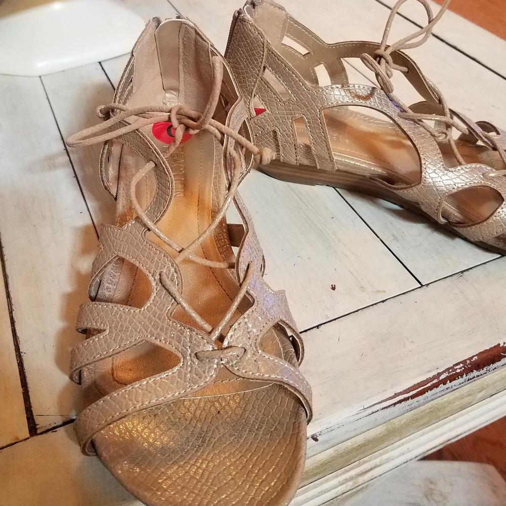 Kenneth Cole Reaction Gladiator Sandals Size 6